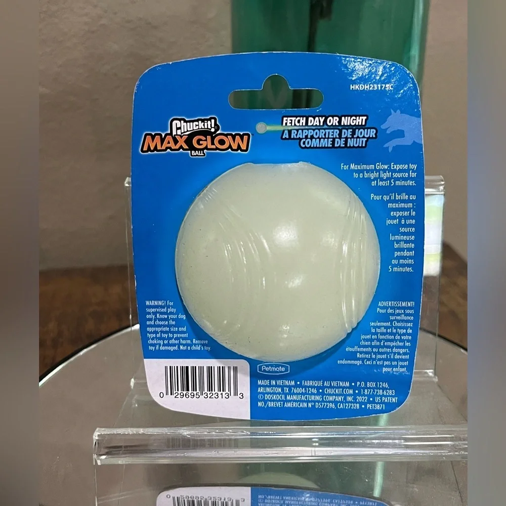 Chuckit! Max Glow Ball, Glow-in-the-Dark Medium size ball, new!
